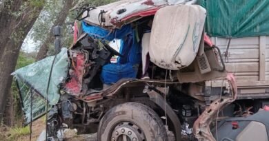 Villa Nueva: quedó atrapado y herido, entre dos camiones