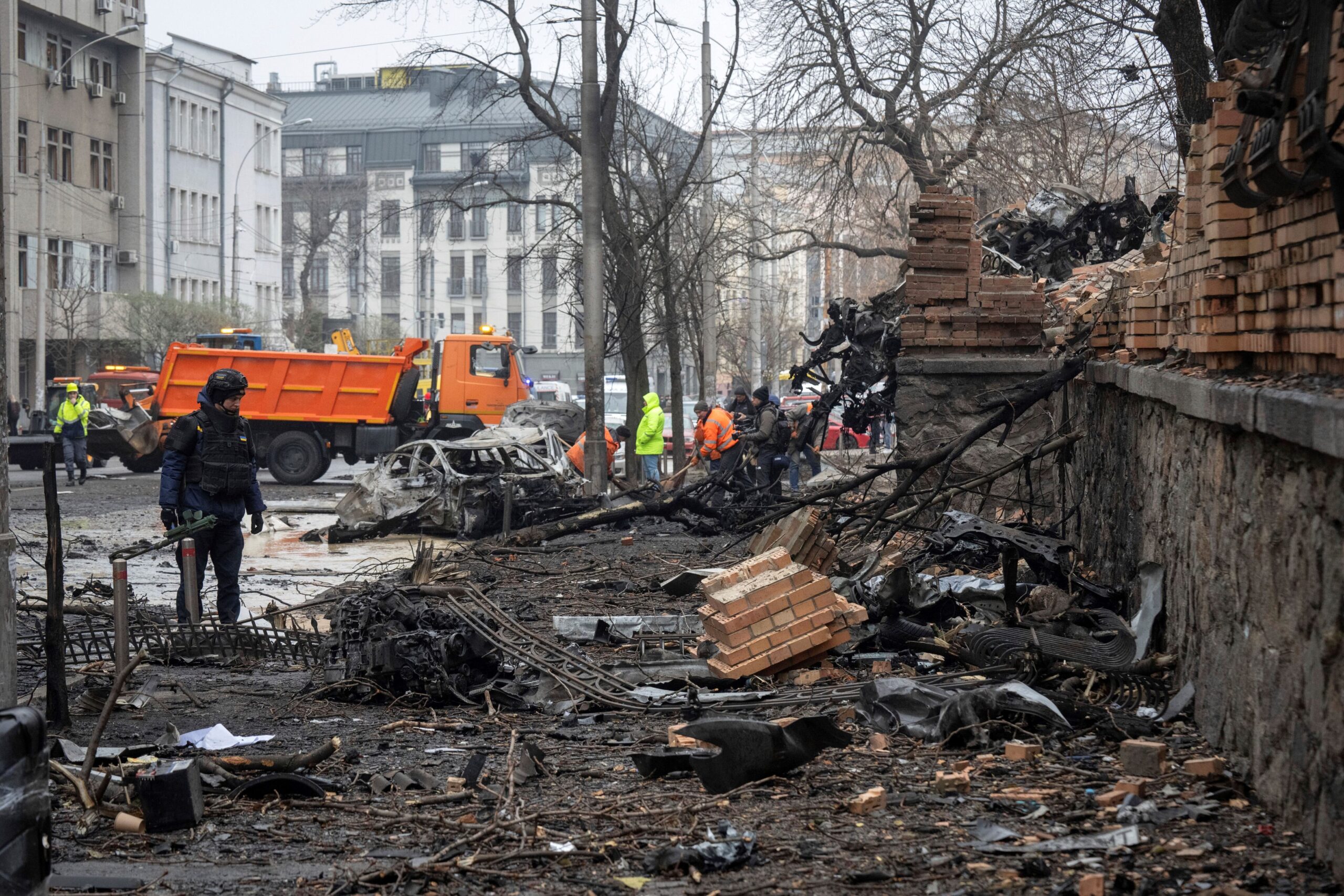 Ola de ataques de Rusia en Ucrania: la embajada de Argentina sufrió daños en Kiev