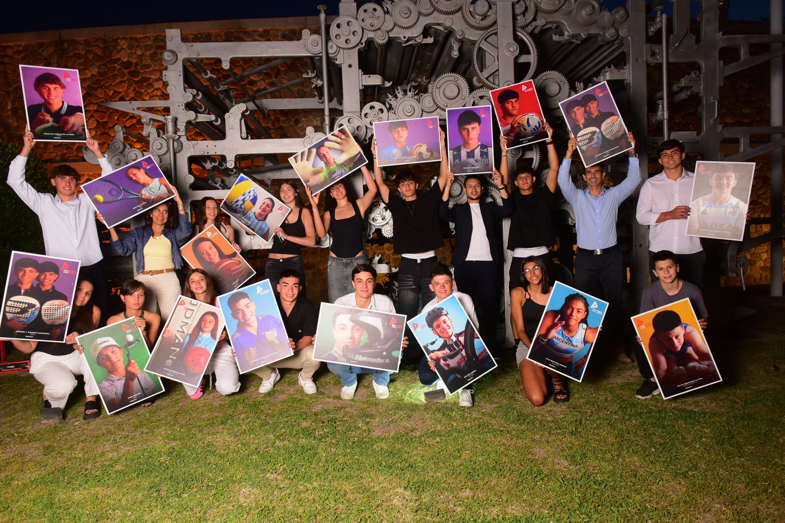 Los 21 jóvenes deportistas elegidos como “Premio Estímulo” de La Voz en 2025: quiénes son